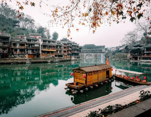 Tour Trung Quốc 6N5Đ | Ân Thi - Phượng Hoàng Cố Trấn - Trương Gia Giới