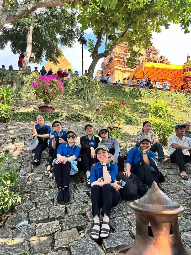 ĐOÀN QUÝ SƠ SR. KIM - 3N3Đ HÀNH TRÌNH TÌM VỀ NƠI BIỂN XANH GỌI NẮNG TẠI NHA TRANG