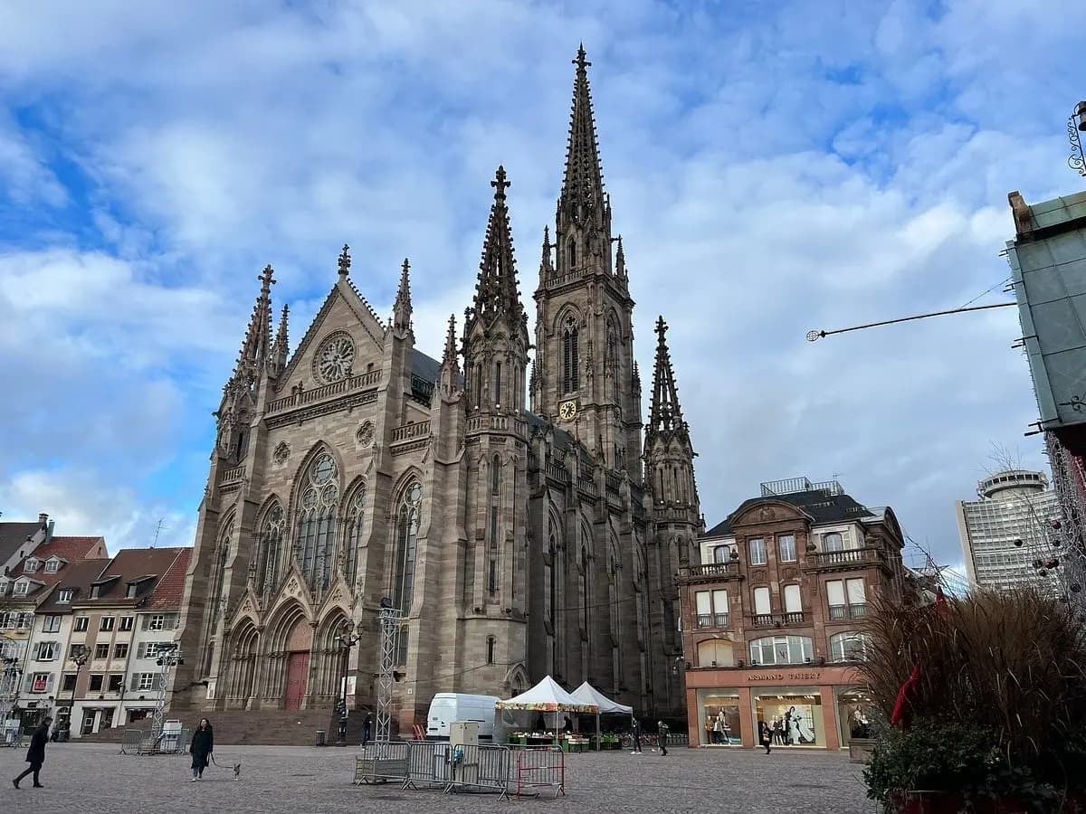 Khám Phá Đền Saint-Étienne Mulhouse: Kiệt Tác Kiến Trúc Gothic Của Nước Pháp