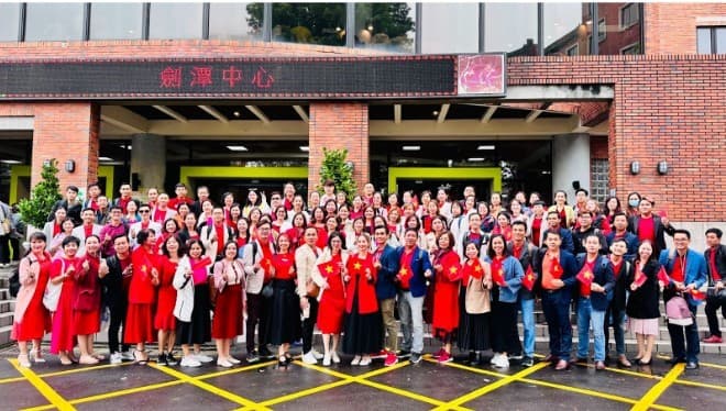 "ĐÀI HÀNH KÝ” CHƯƠNG TRÌNH THAM QUAN KẾT HỢP HỘI NGHỊ ĐẶC BIỆT CỦA ĐOÀN AMWAY CẦN THƠ VỚI GOLDEN SMILE TRAVEL