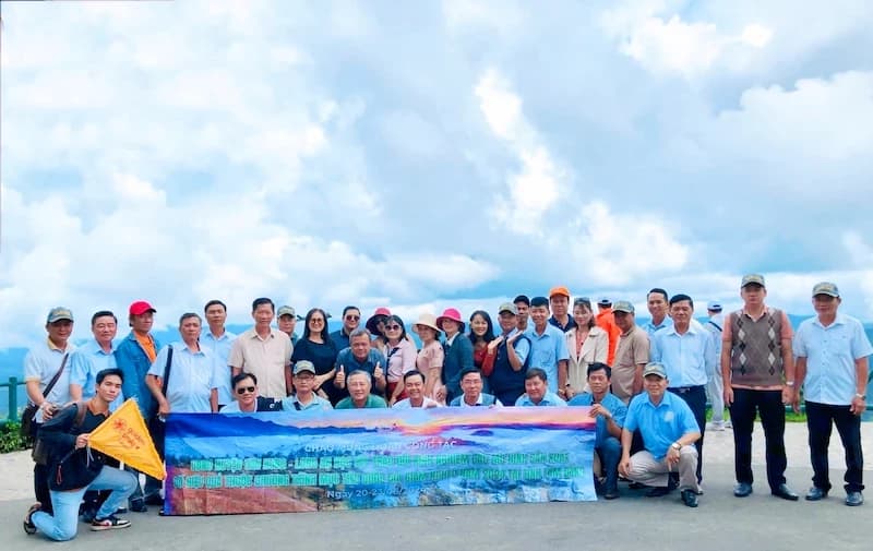 UBND HUYỆN TÂN HƯNG – 3N4Đ HÀNH TRÌNH HỌC TẬP & NGHỈ DƯỠNG TẠI THÀNH PHỐ NGÀN HOA ĐÀ LẠT