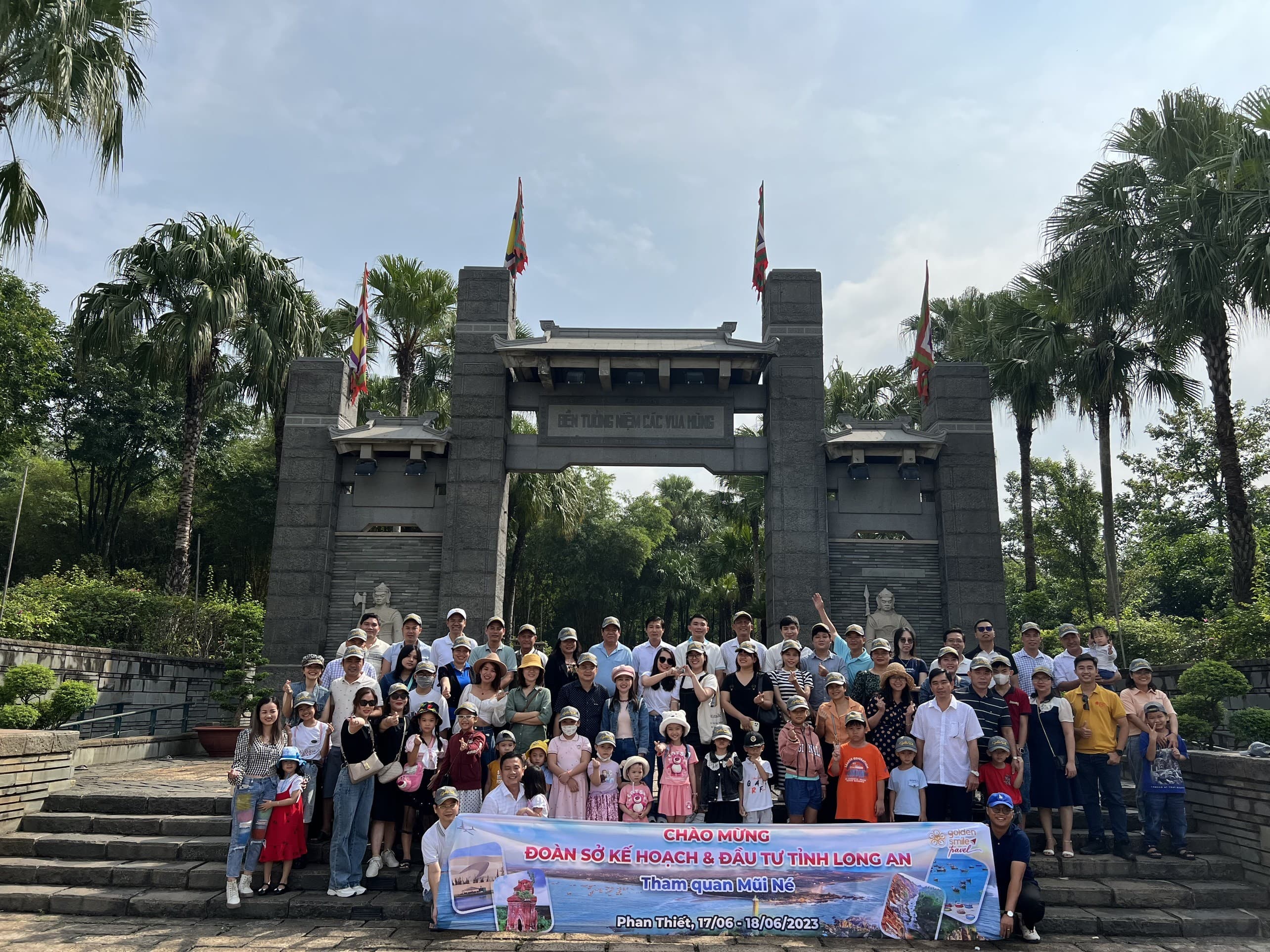 GOLDEN SMILE TRAVEL TỔ CHỨC CHƯƠNG TRÌNH “BIỂN XANH VẪY GỌI” DÀNH RIÊNG CHO ĐOÀN SỞ KH&ĐT TỈNH LONG AN