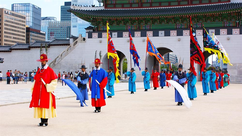 Thưởng thức nghi lễ đổi gác cung điện Gyeongbokgung 