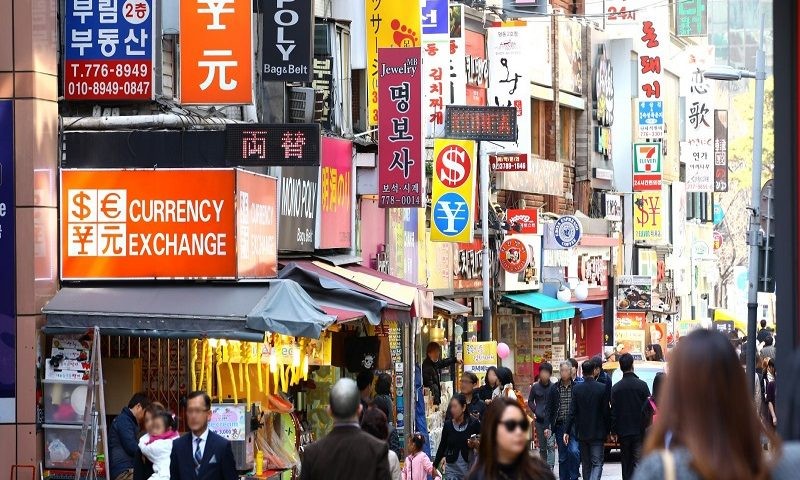 Chợ Myeongdong – Thiên đường mua sắm 