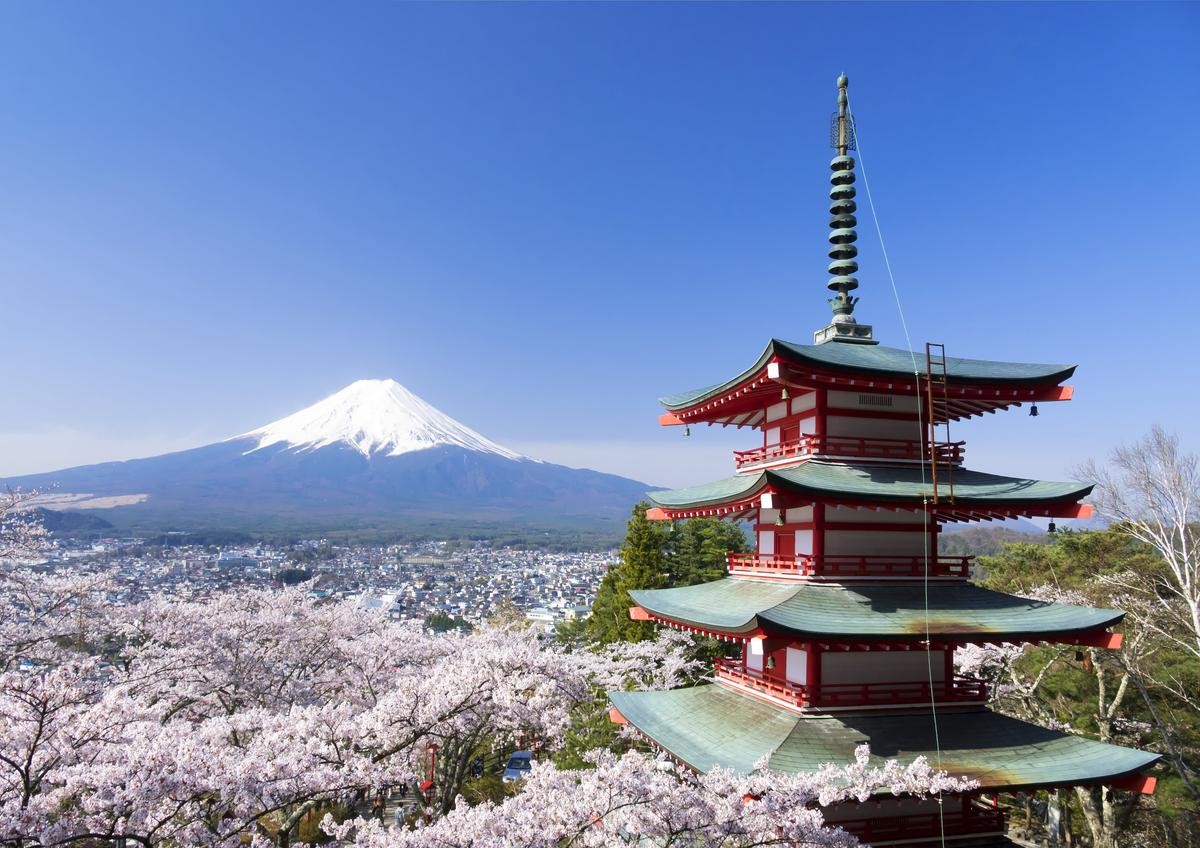 Khí hậu Nhật Bản đa dạng, cảnh sắc thiên nhiên hùng vĩ và nên thơ