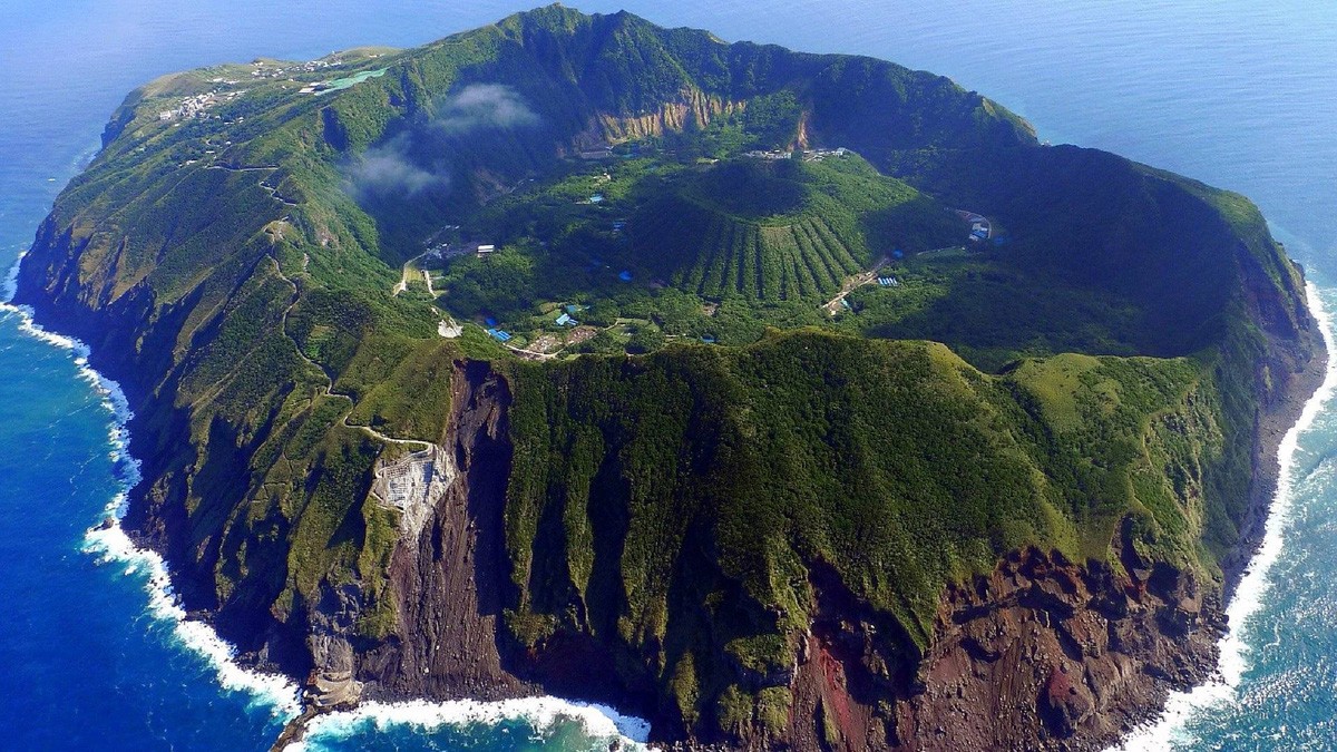 Đảo Aogashima Nhật Bản