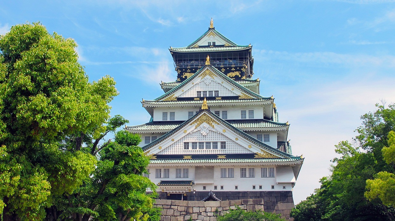 Lâu đài Osaka gồm có 7 tầng trưng bày và 1 đài quan sát