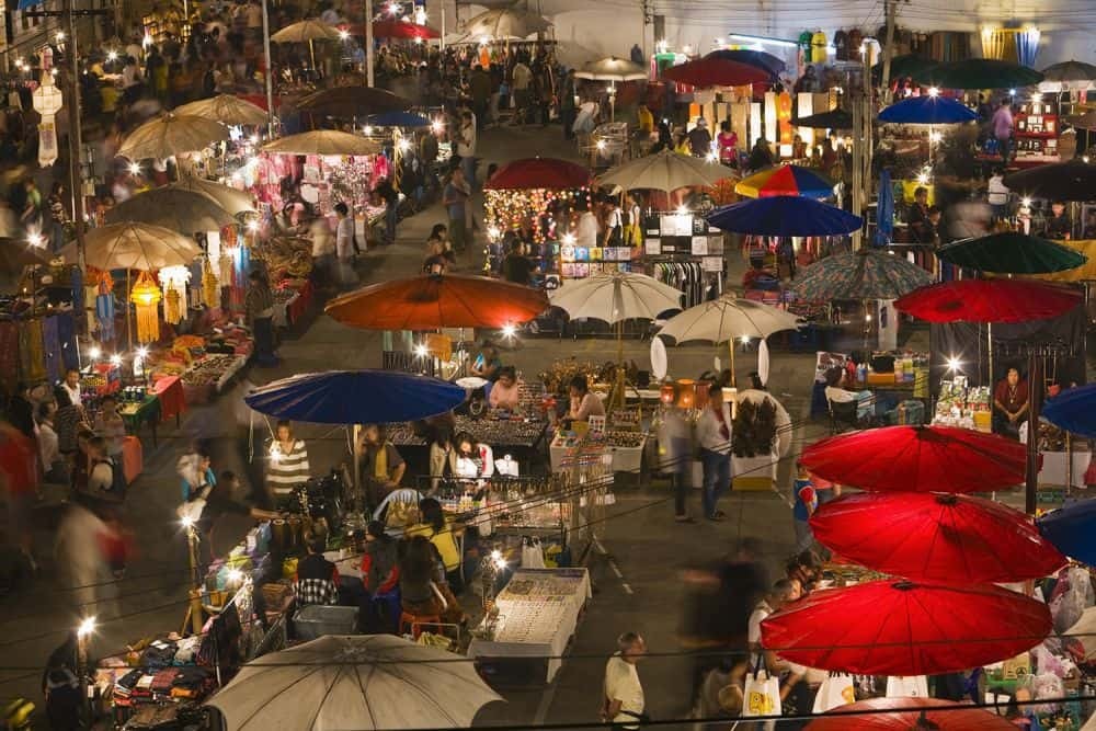 Chợ đêm Chiang Mai Bazaar 