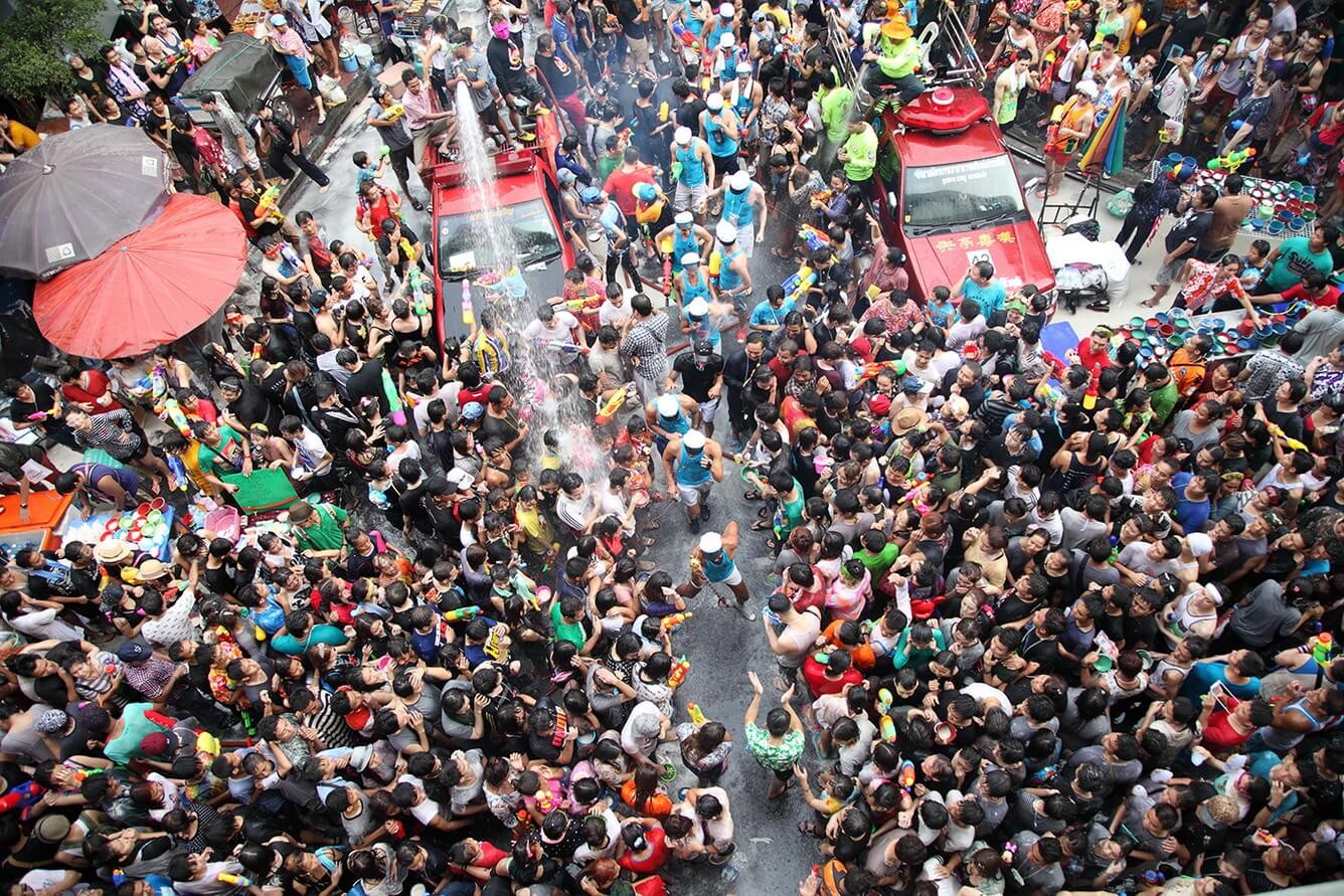 Lễ hội té nước Songkran tại Thái Lan