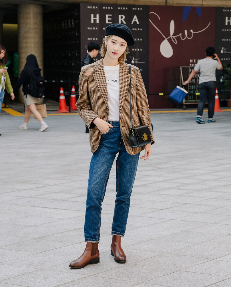 Thời trang mùa thu Hàn Quốc tự tin hơn với quần jean và skinny