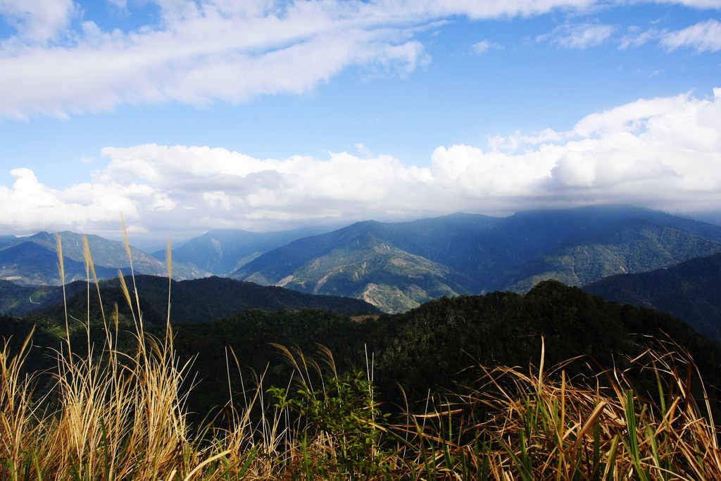 Núi Manapan - địa điểm tận hưởng bầu trời trong xanh