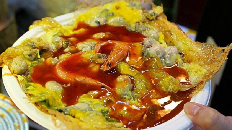 Du lịch Đài Loan mùa lá đỏ nhất định thưởng thức món hàu omelette