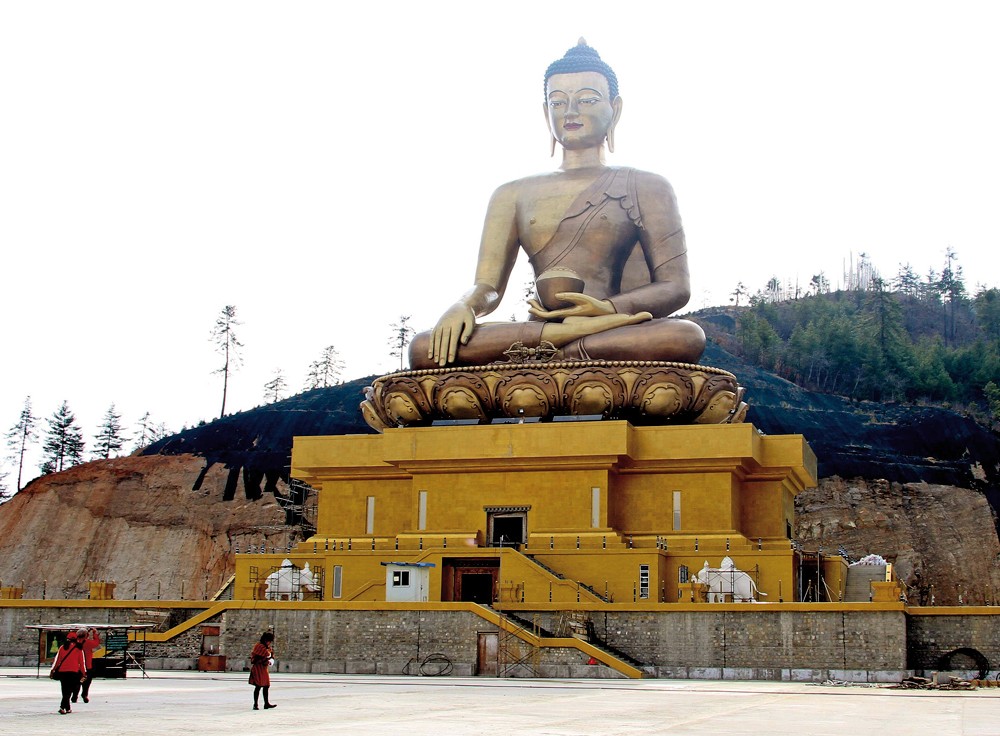 Tượng Phật Dordenma tọa lạc tại thủ đô Thimphu ở Bhutan