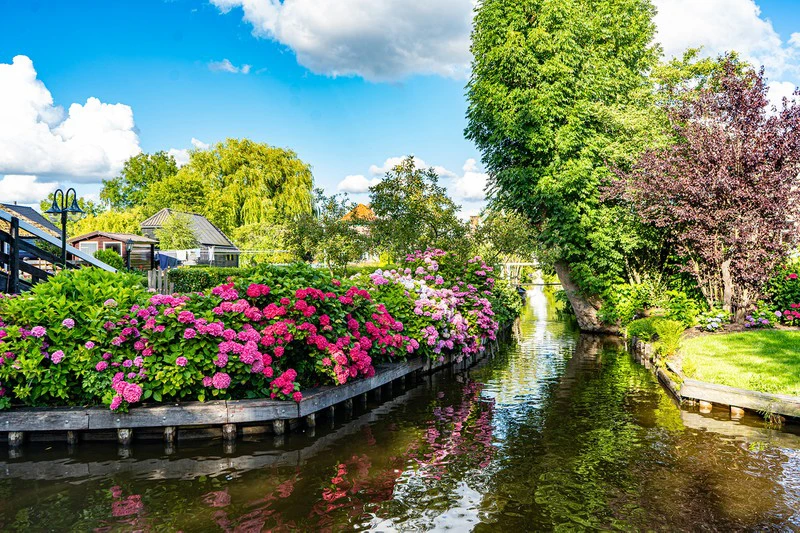 lang-giethoorn-1-1696835809.jpg