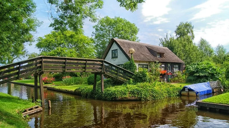 lang-giethoorn-8-1696835799.jpg