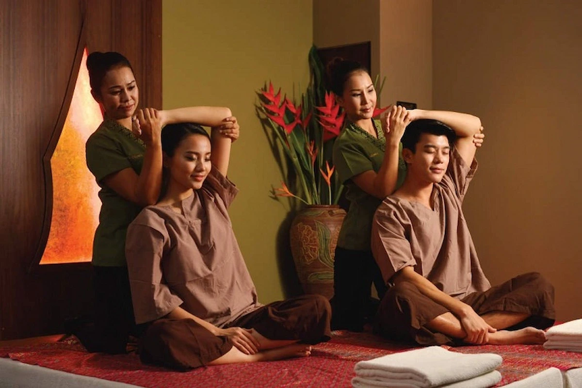 Chi phí cho một buổi massage tại các spa có thể dao động từ 200 đến 1.000 baht.