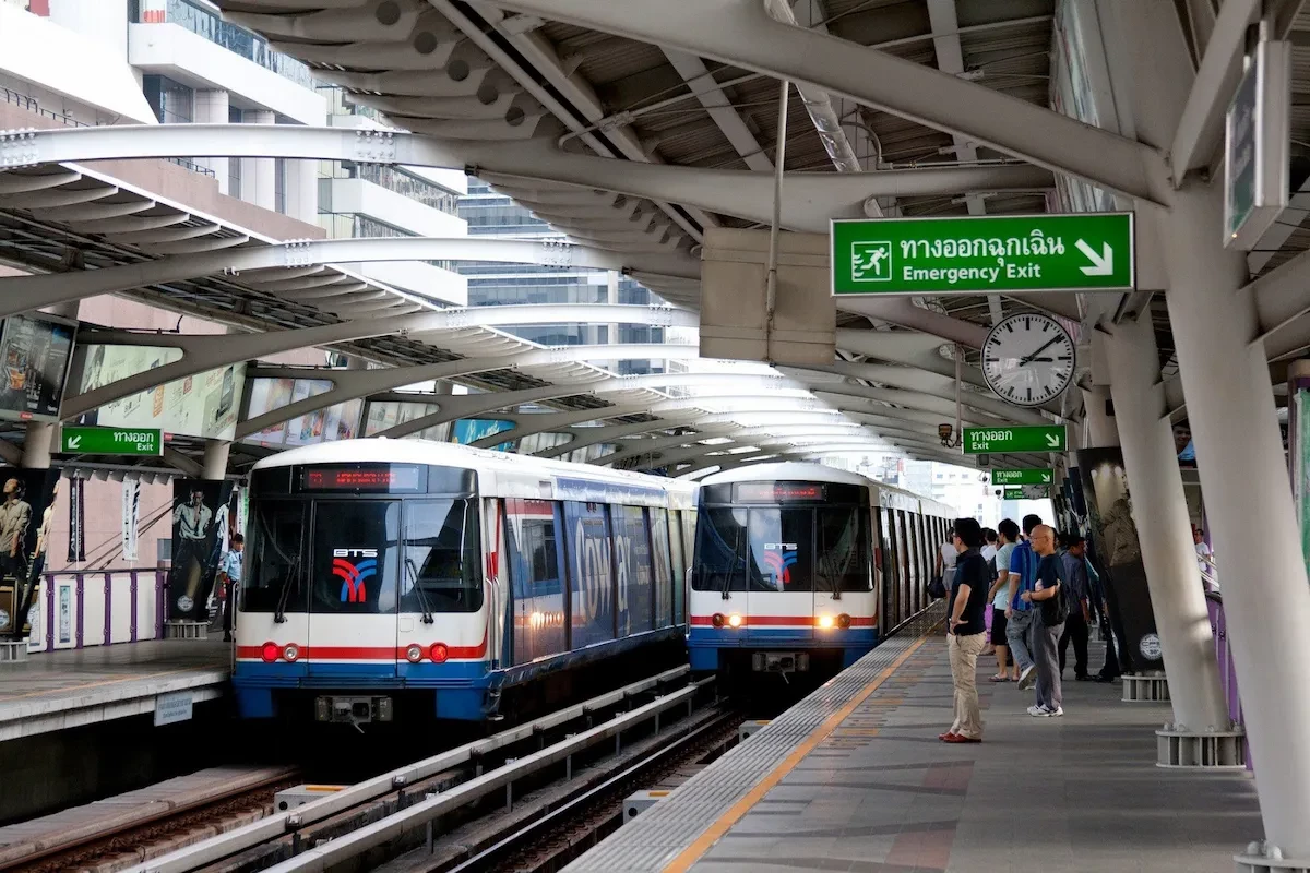  Tàu điện ngầm (MRT) phương tiện công cộng phổ biến tại Thái Lan.