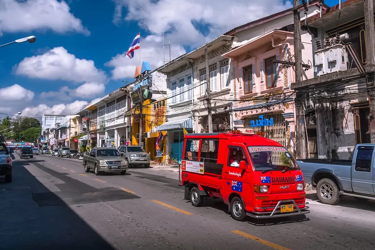 Ở Thái Lan, bạn có nhiều phương tiện di chuyển với giá cả phải chăng.