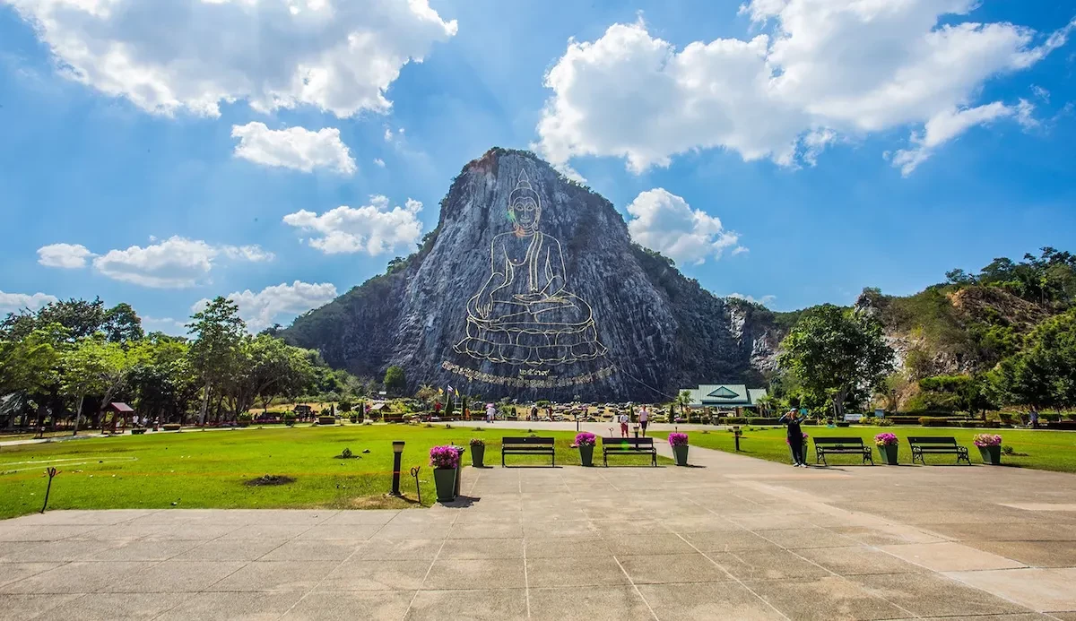 Trân Bảo Phật Sơn Pattaya (Khao Chee Chan).