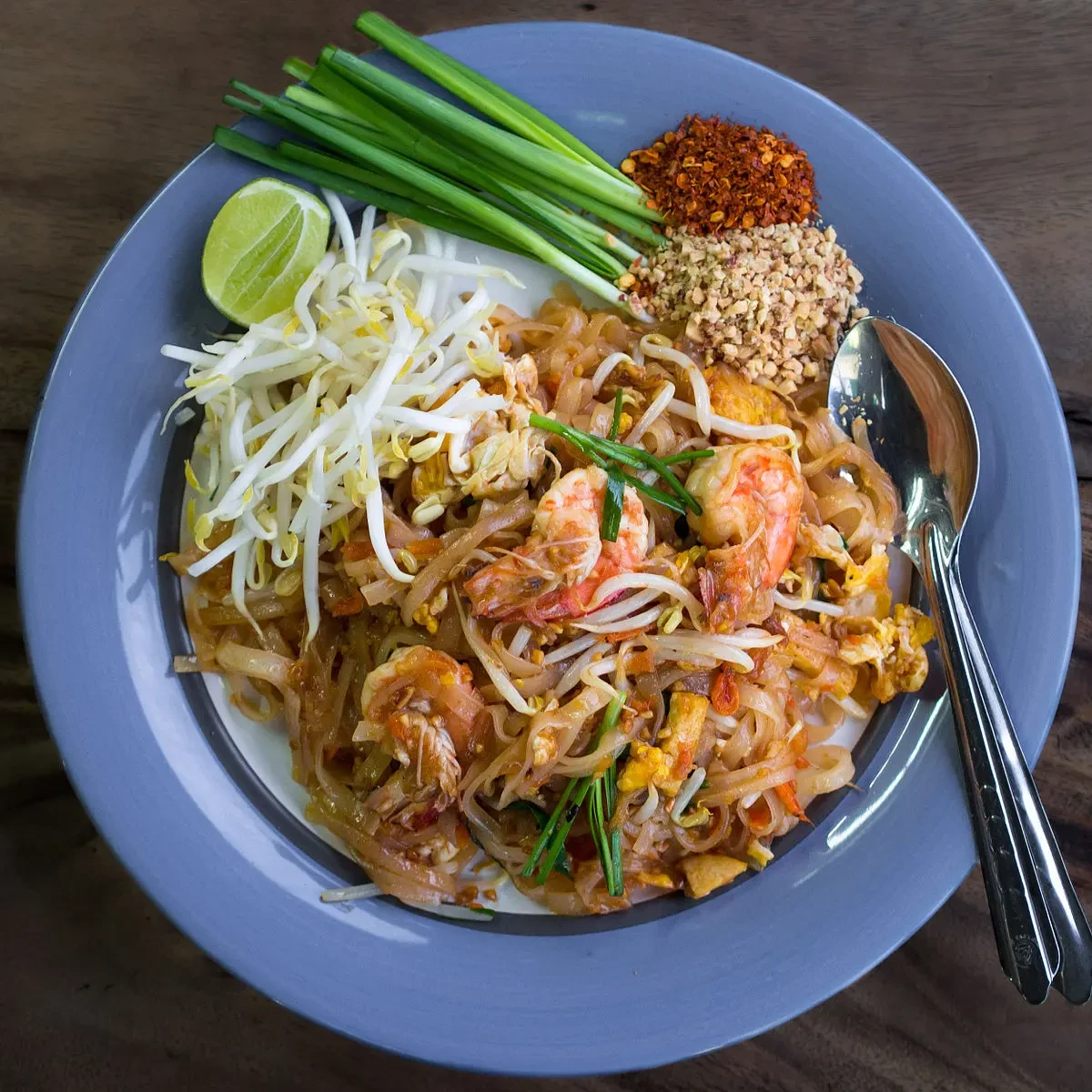 Pad Thai Là món ăn nổi tiếng nhất của Thái Lan.