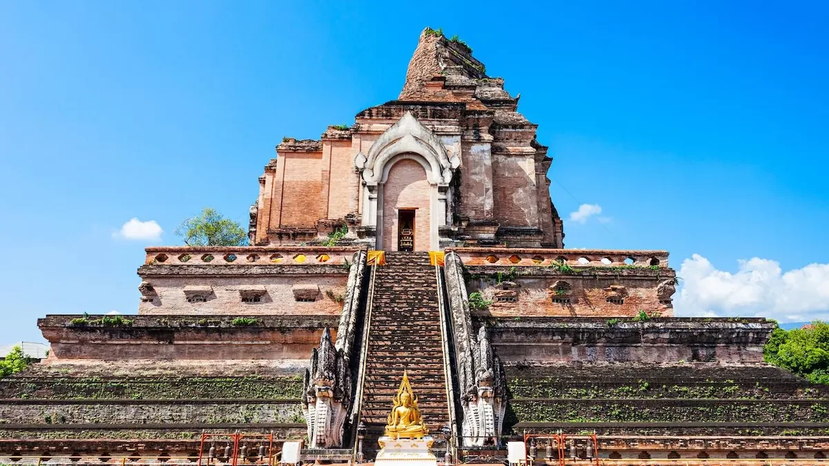 Wat Chedi Luang – Ngôi đền lịch sử tại Thái Lan