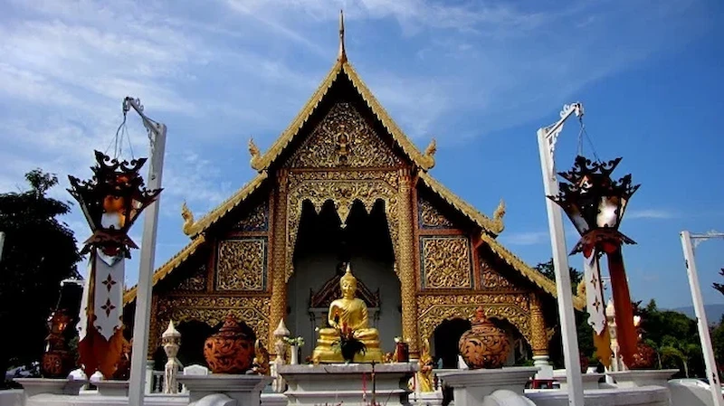 wat-phra-singh-1-1740124955.webp