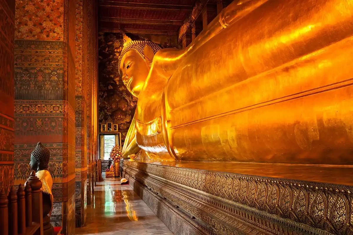 tuong-phat-nam-wat-pho-1741847616.webp