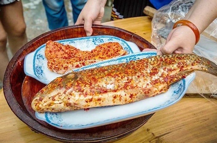 Cá muối của người Miêu