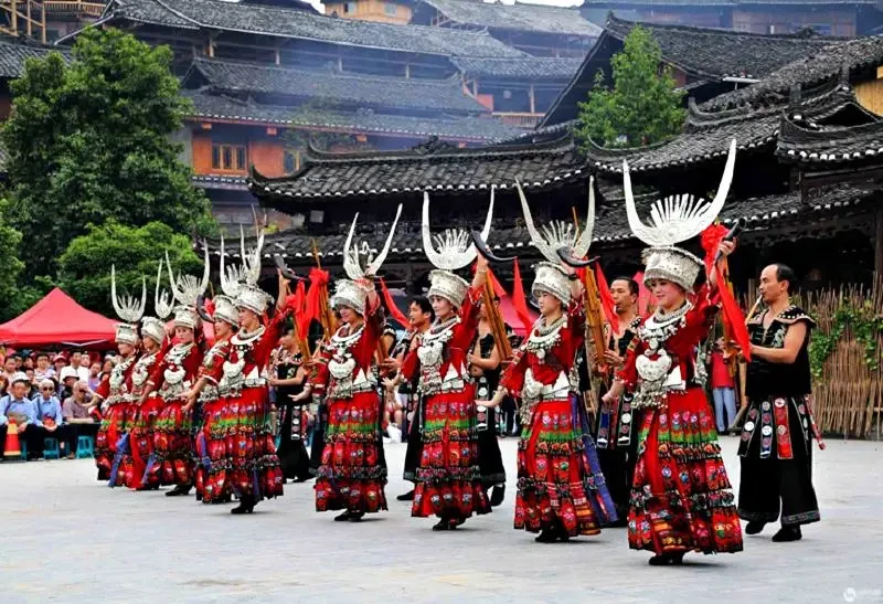 Văn hóa tại Phượng Hoàng Cổ Trấn