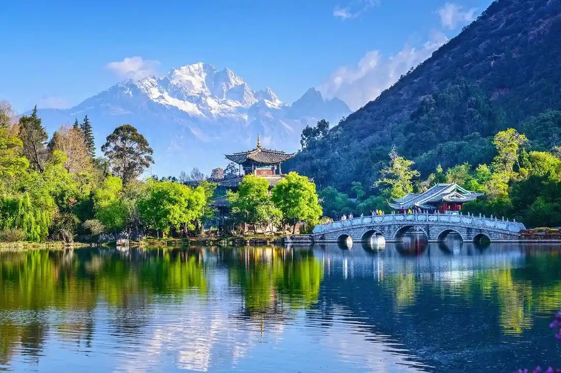 nên đi du lịch trung quốc theo tour hay tự túc