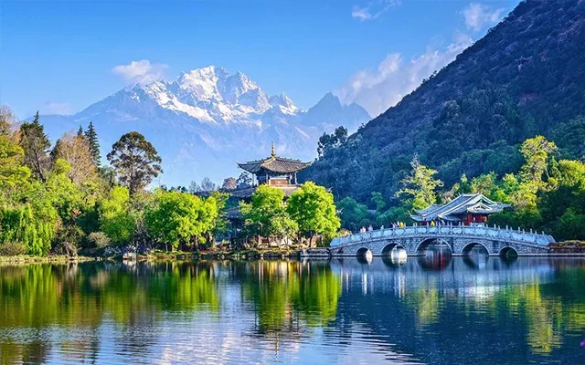 Thung lũng Shangri La xanh mát