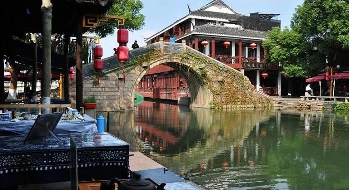 Cổ Trấn Chu Trang
