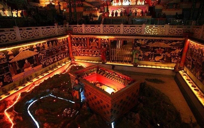 Dòng sông thủy ngân bí ẩn nằm sâu bên trong lăng mộ