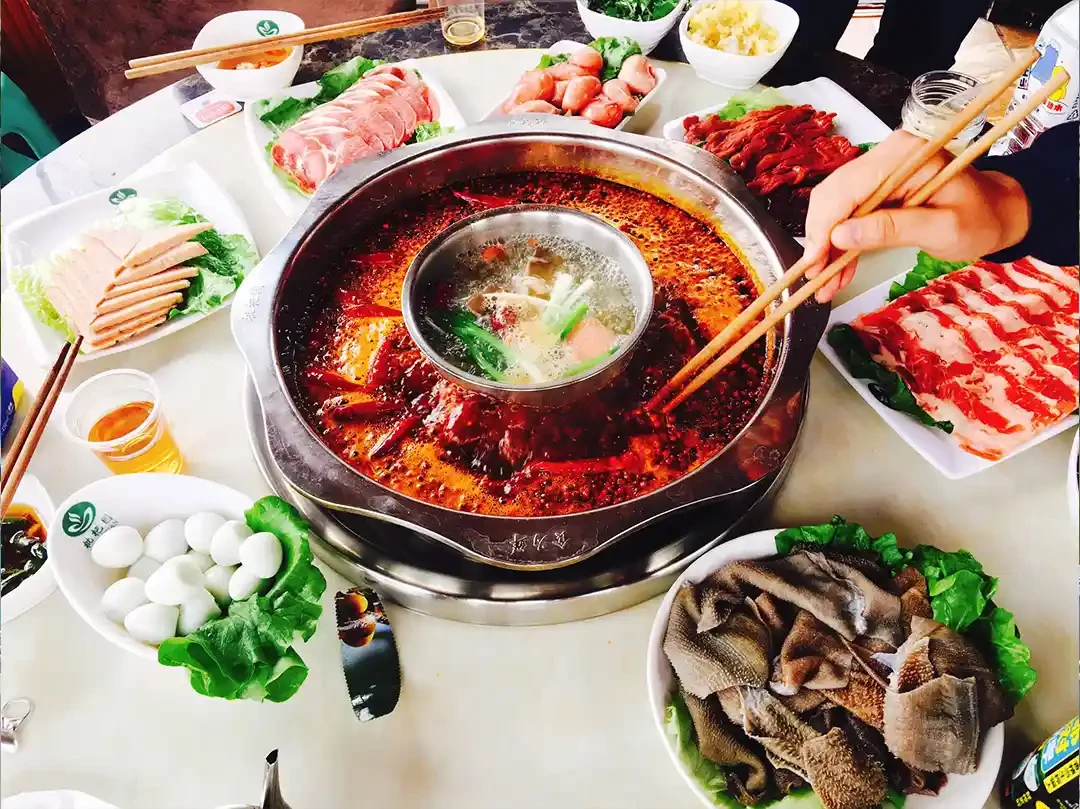 Thưởng thức tinh hoa ẩm thực lẩu giữa lòng Nam Sơn