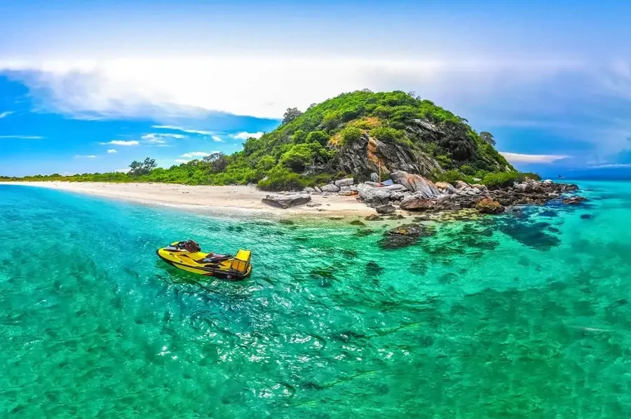 bai-bien-jomtien-2-Tháng 11 - tháng 3 là mùa du lịch cao điểm tại bãi biển Pattaya.webp