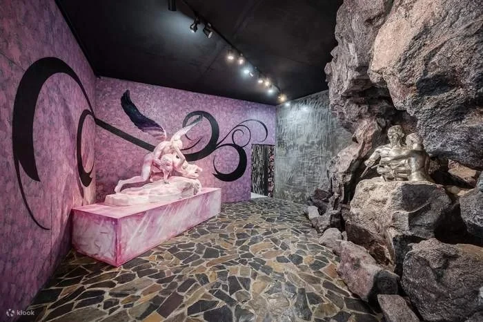 Bảo Tàng Love in Museum