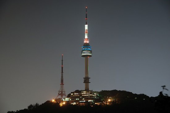 Tháp Namsan biểu tượng xứ Hàn