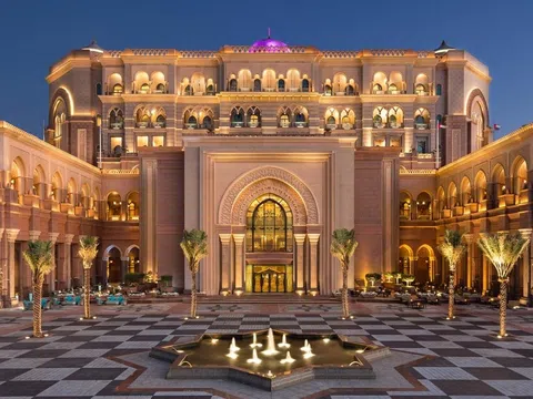 Những điều bạn chưa biết về khách sạn Emirates Place