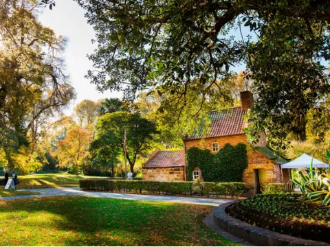 Fitzroy Gardens - Thiên đường xanh giữa lòng thành phố Melbourne 