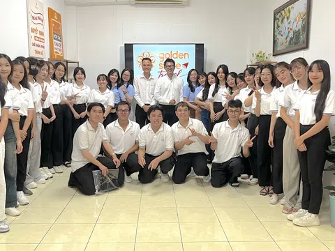 Chuyến thăm quan trụ sở Golden Smile Corporation của đoàn đại học Thủ Dầu Một