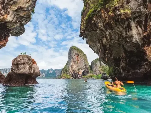 Khám Phá Thành Phố Biển Krabi Độc Đáo Tại Thái Lan