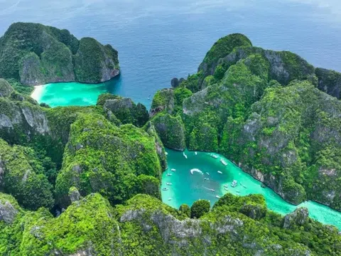 Khám Phá Vịnh Maya: Top 1 Bãi Biển Đẹp Nhất Thái Lan Bạn Phải Ghé Một Lần
