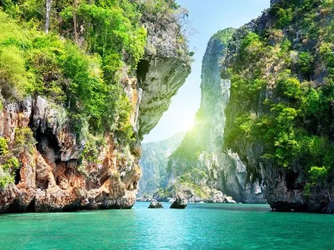 Những địa điểm du lịch Thái Lan nổi tiếng mà bạn không thể bỏ qua