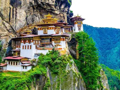 Paro Taktsang - Khám phá tu viện linh thiêng cheo leo bên vách núi ở Bhutan 