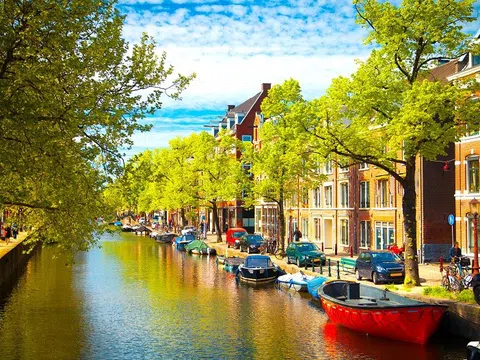 Khám phá những điểm đến thơ mộng và cổ kính nhất khi du lịch Hà Lan