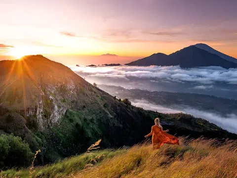 Chinh phục núi lửa Batur đón bình minh với khung cảnh đầy lãng mạn