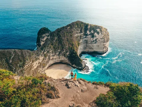Kelingking Beach - Nơi cất giấu “sống lưng khủng long” nổi tiếng ở Indonesia