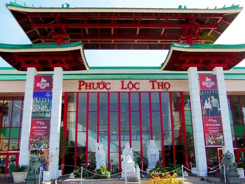 Ghé thăm Thương xá Phước Lộc Thọ - khu chợ của người Việt tại Mỹ