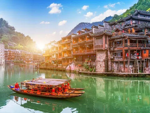 TOUR TRUNG QUỐC 5N4Đ | TÌNH TƯƠNG TÂY | THIÊN MÔN SƠN - PHƯỢNG HOÀNG CỔ TRẤN - VŨ LĂNG NGUYÊN - THÁNG 11,12